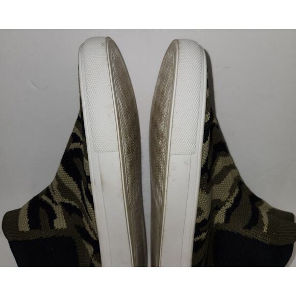 Mudd Size 8 Joanne Woman’s Mesh Sock Camouflage Pull-On Walking Shoes - Picture 13 of 13